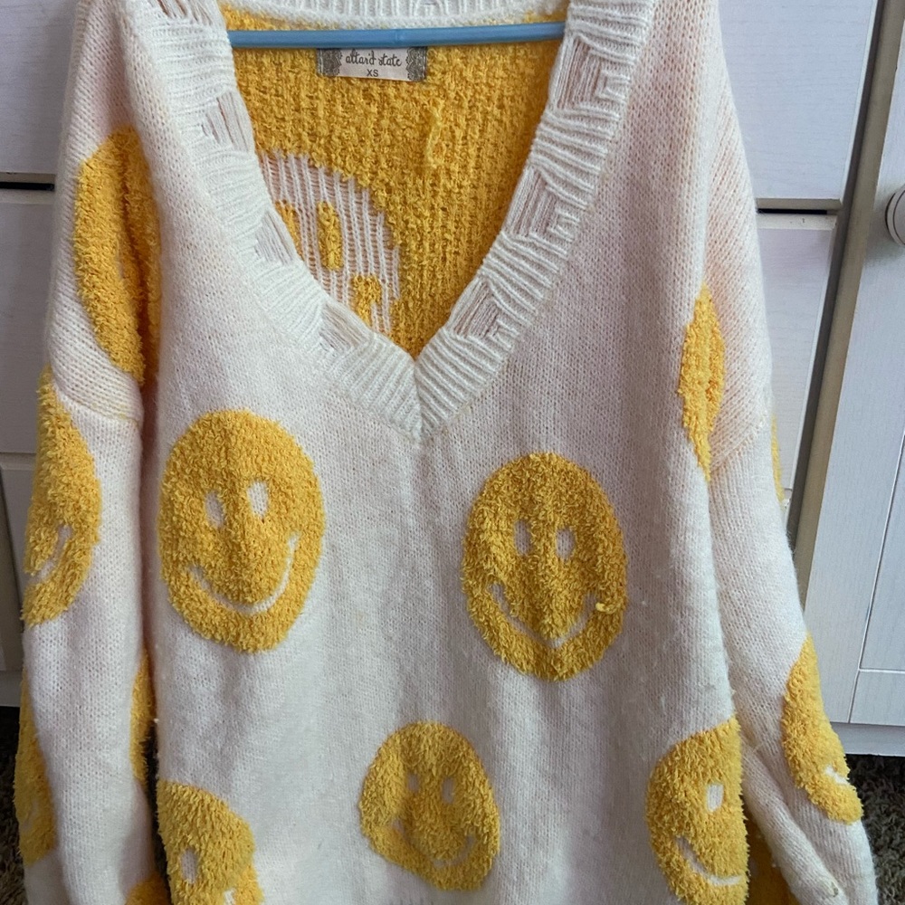 Altar’d State sweater size xs